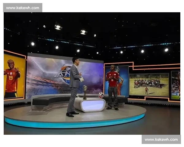 夕阳游轮撒糖！亚马尔与女友克罗地亚秀恩爱