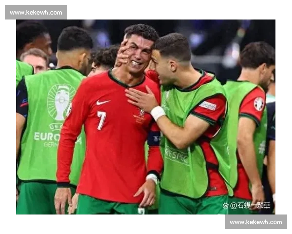 裘晓君vs巅峰强敌拳台对决引爆世界拳击焦点之战全球瞩目传奇较量